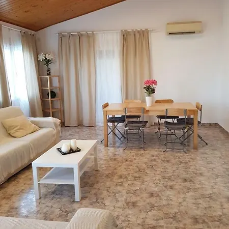 Casa Delta Del Ebro Hébergement de vacances L'Eucaliptus